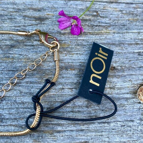 Noir Pink & Gold Geometric Rhinestone Necklace. NWOT! - Picture 4 of 4